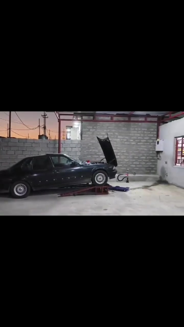 🚗 محطة التساهل.. دلال لسيارتك وراحة لبالك! 🌟
​هل تشعر أن عزم سيارتك تراجع؟ أو أن الغبار أطفأ لمعانها؟
لا تشغل بالك.. محطة التساهل هنا لتعيد لسيارتك هيبتها ونشاطها في دقائق!
​🛠️ خدماتنا الاحترافية:
​تبديل زيوت وفلاتر: نوفر أجود أنواع الزيوت العالمية المناسبة لجميع أنواع السيارات، لنضمن لك أداءً سلسًا وحماية قصوى للمحرك.
​غسيل سيارات سوبر ديلوكس: غسيل خارجي يزيل أصعب الأوساخ، وتنظيف داخلي دقيق يعيد لسيارتك رائحة الوكالة ولمعانها الأصلي.
​فحص مجاني سريع: مع كل عملية تبديل زيت، نفحص لك السوائل الحيوية وضغط الإطارات مجاناً!
​💡 لماذا تختار "التساهل"؟
​سرعة في الأداء.. دقة في العمل.. وأسعار تفرّح القلب!
بينما نهتم بسيارتك، يمكنك الاسترخاء في استراحة المحطة المريحة وتناول قهوتك المفضلة.
​📞 تواصل معنا الآن ولا تنتظر!
​📍 العنوان: [جنوب الموصل ناحية الشوره قرب المنتزه ]
​📱 للاستفسار أو الحجز: [***********
​⏱️ أوقات العمل: من [7] صباحاً حتى [8] مساءً.
​محطة التساهل.. الاختيار الأسهل والأفضل لسيارتك! ✨
