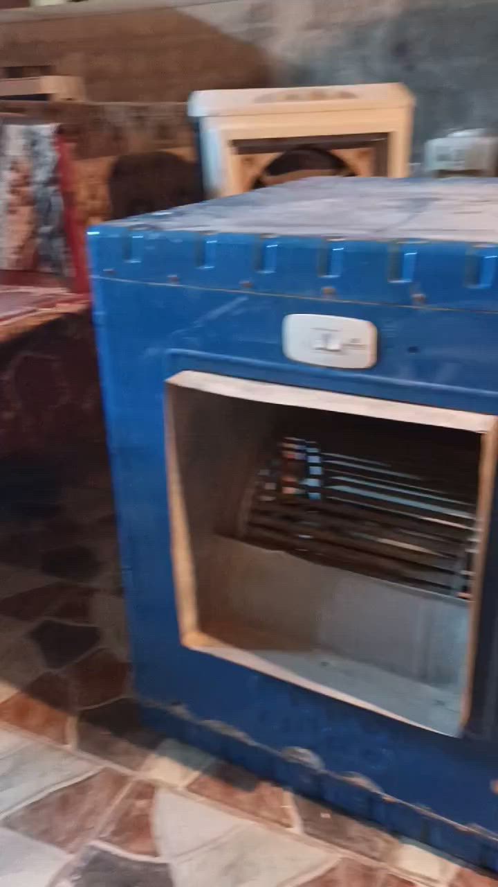 السلام عليكم هاي عندي هاي المبرده فيها حجم اربعه ونص ***********
