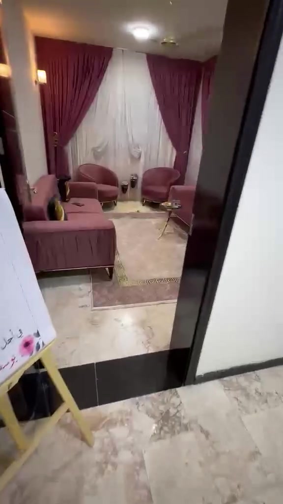 مشكور الادمن الطيب عيوني
عدنا شقة ١٥٦متر للبيع في مجمع الشعب باقي ٢٨مليون أقساط المشتري يكمل ٧٥٠الف عدا سعرها سعر الشقة مباشر***********
