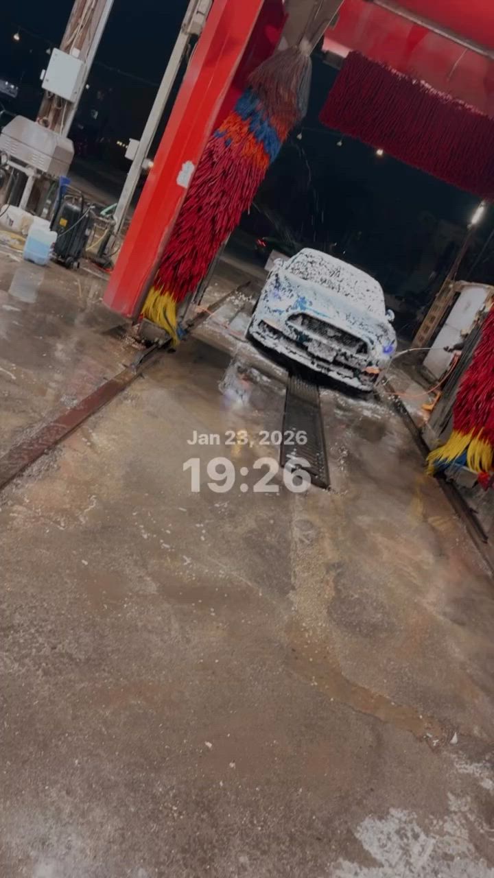 فورد موستنك جيتي ٢٠١٧ للبيع بريميوم السياره
ماشيه ٤٢ الف ميل ميل قابل للزيادة 
سيارع نظيفه جدا من الداخل 
عليها عدسات زرع وسوار بلونها 
اكسل ٣.٧٣ 
بك لايات ثلاثي تقسيمات 
كراسي كهرباء تبريد تدفئة 
عليها برمجة كاملة 
داخل كابرون 
حادثها صبغ جاملغ وبنيد بدون ايرباك السياره ( الصبغ نتيجه جراد من وره تخزين) 
تواصل اكثر مع صاحب الرقم ***********
