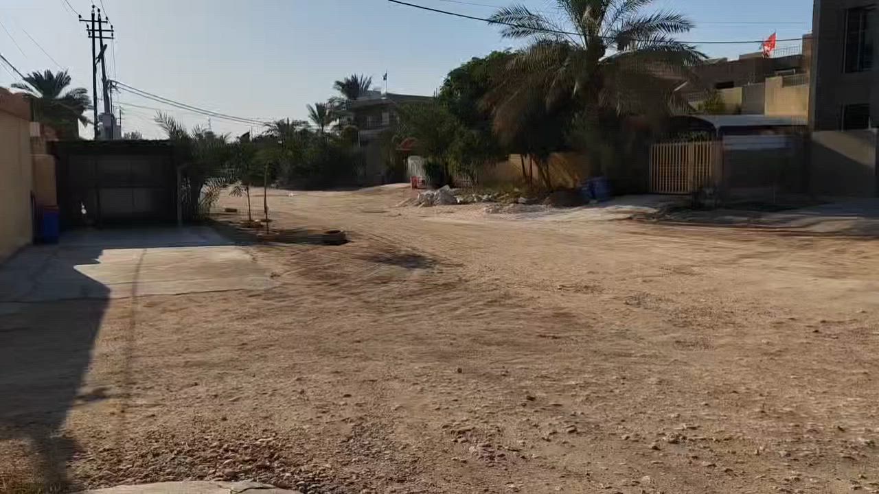 السلام عليكم ورحمة الله وبركاته
🌟 فرصة لا تُعوّض 🌟
🔹 قطعة أرض للبيع
📍 الموقع: بكرلي الأولى – شارع 20، مقابل محطة القطار، وقريبة من الشارع العام.
📐 المساحة: 743 متر مربع.
🛣️ مميزات الأرض:
تقع على شارعين.
الشارع الأول بعرض 30 متر.
الشارع الثاني بعرض 10 أمتار.
📄 نوع السند: طابو زراعي ملك صرف.
✅ كافة الخدمات متوفرة
ماء
كهرباء
طرق مهيأة
💰 فرصة مميزة للسكن أو الاستثمار بموقع حيوي وقريب من الخدمات.
📞 للاستفسار أكثر: ***********
***********
🏢 أو زيارة مكتب جنة الفرات للعقار طريق حلة - بغداد، قرب كوين بارك، مجاور محطة تعبئة الوقود لؤلؤة بابل.

