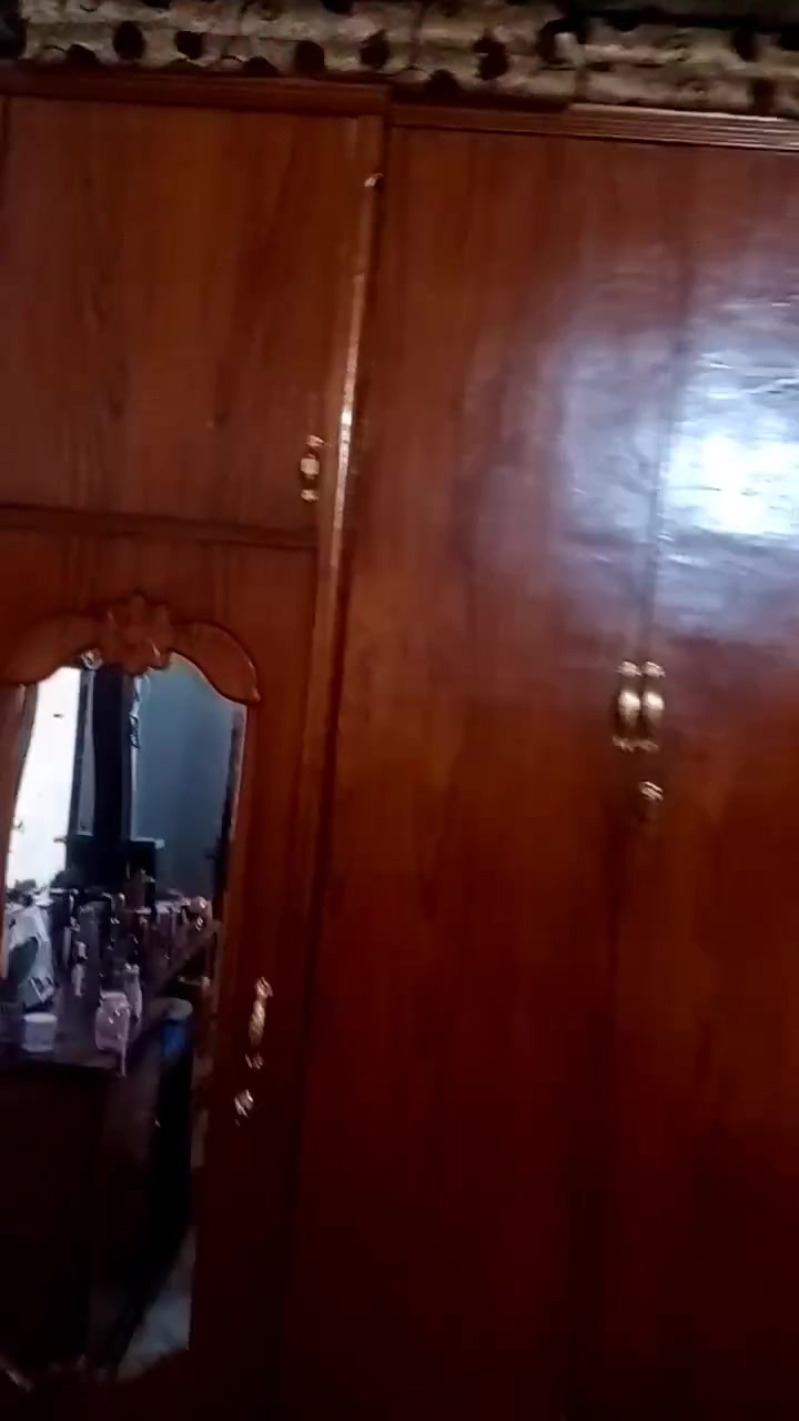 غرفة نوم صاج نظيفه كنتور ٦باب ملحق بيع مستعجل السعر٣٥٠ الف العنوان الضلوعيه قرب تقاطع الد له مكلف بالنشر***********صاحب الغرفه

