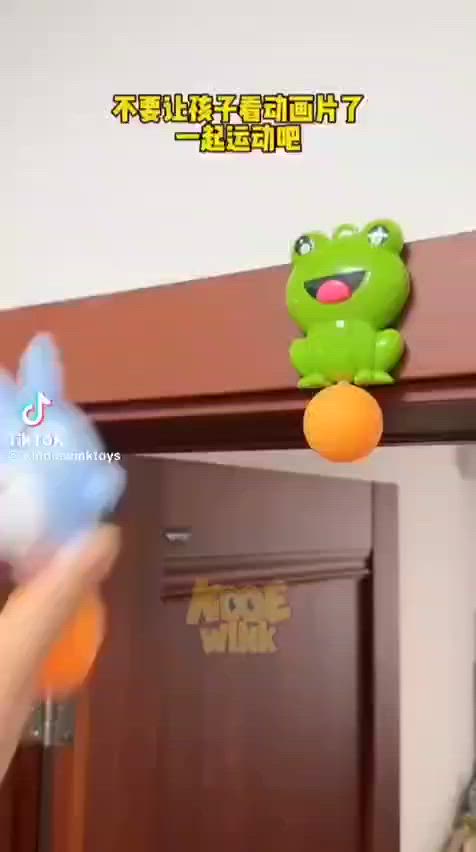 🧩 مطرقه بطه
🧩 احلي لعبه للكبار و الصغيرين حرفيا 
🧩 بتيجي فيها 2 مضرب و 3 كور خطاف بطوط فيه زرار يسحب الكره و منه بنتحكم في طول الحبل 
🧩 حرفيا متعه اللعب تنفع لو طفل لوحده أو لو اتنين سوا 
 🧩 بتيجي معاها كمان علاقات علشان لو حبينا نعلقها ف اي مكان فالبيت و تنفع طبعا برا البيت 
🧩 اللعبه تساعد على تنمية المهارات الحركية والتنسيق بين اليد والعين لدى الأطفال ..
🧩


**إذا كنت صاحب هذا الإعلان وتريد حذفه لأي سبب، رجاءا أرسل رسالة إلى الدعم الفني**