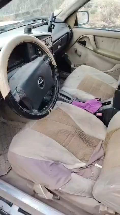 عندي هاي الوميكه  موديل 91  رقم دولي وبسمي كبل تحويل سنويه عضم لل30 كوبون الكتروني شاشه سستم سماعات صدره كلو شرط 
بس الكير طاكه الجبنه وبي خلل كهربايي السعر 20وبيه مجال خابر وتدلل ***********
