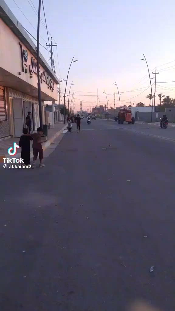 تعلن مكاتب الخيّام للعقار عن توفر قطعة ارض المساحة الكلية ١٢٠٠ متر تقطيع حسب الطلب
جنس العقار طابو زراعي سند ٢٥ تحويل مباشر

المكان الرمادي الصوفية /البخليفة من جهة منطقة الصوفية
قطعة ركن شارع ٢٠ متر وشارع ٨ متر
شارعها رابط بين الصوفية وفلكة العلم
للاستفسار اكثر مراجعة عقارات الخيّام الفرع الأول شارع
 40 قرب باب الخشب والفرع الثاني خلف مدينة العاب السندباد او مراسلة الصفحة اوالاتصال على الرقم *********** يتوفر واتساب
#اهلاً #وسهلاً #بكم
