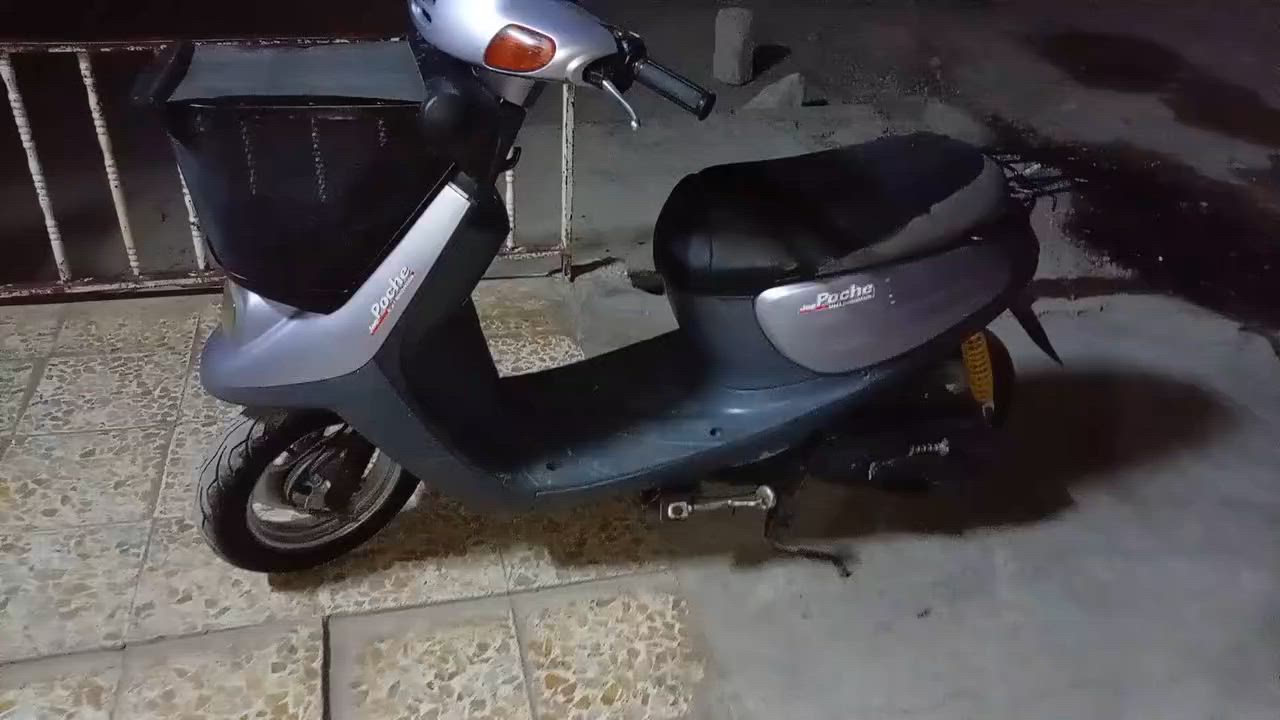 سعر ٧٠٠ بي مجال رقم ***********؟/***********
