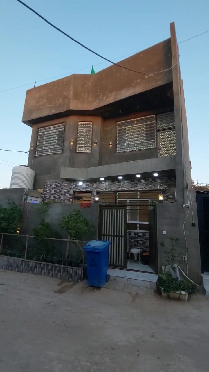 سلام عليكم 

دار سكن البيع المساحه ٨٠ متر طابقين البيع 

عنوانه كربلاء البوبيات عمود ١٠٥ 

نوع العقار طابو زراعي سند ٢٥ اقرار محكمه 

يتوفر جميع الخدمات ماعده التبليط شارع عرض ٨ متر 

يبعد عن الامام الحسين ع ٤ كيلو 

الاستفسار الاتصال على الارقام التاليه 

***********

***********
