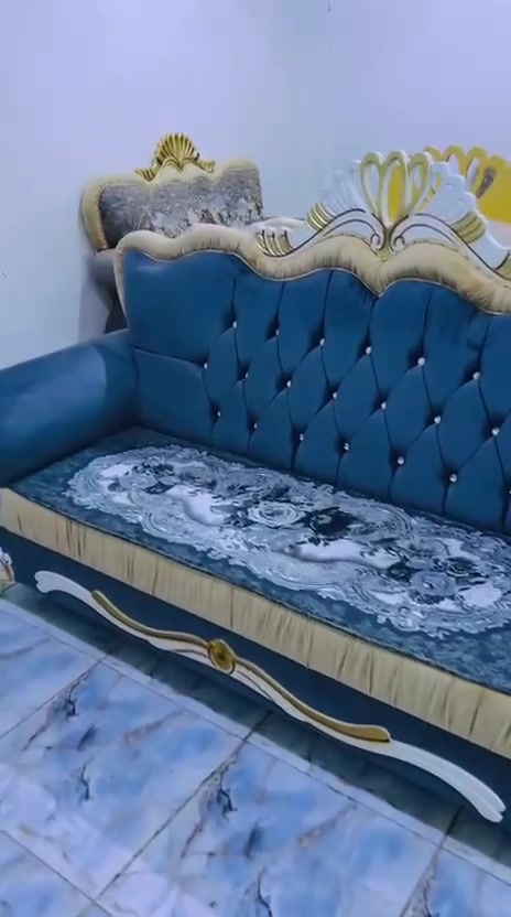 ⭐️جددي منزلك بأجمل الأثاث ⭐️
تصميم راقي راحه وجوده تدوم طويلا 
شاهدي الصور والتفاصيل العمل 

هيكل بلاويد اسود بل كامل 
سفنج مميز اول 
القماش حسب الطلب 

يجي وي كل ديوان كرت ضمان 2 سنه 
كل هاذا بسعررررر 🔥350 الف فقط مع 4 كوشات هديه 
العنوان بغداد التاجي 24 ابو عظام قرب مطعم الشامي 

للستفسار *********** واتساب

