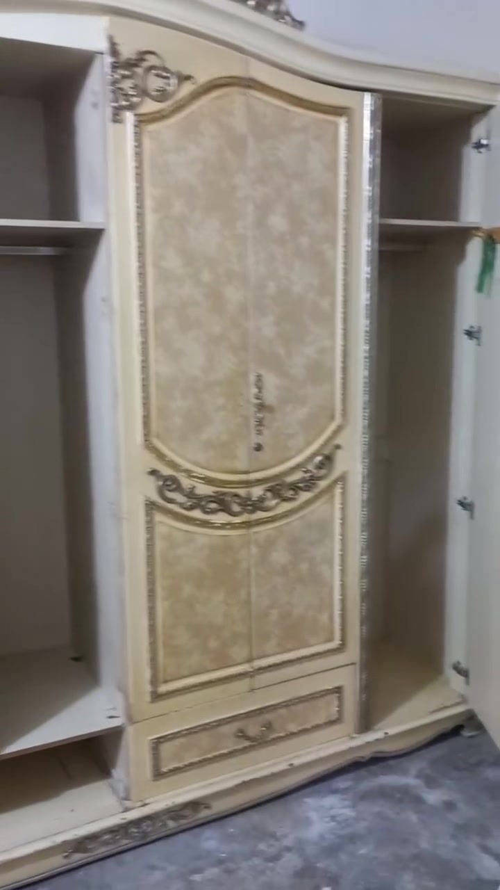 السلام عليكم
غراض بيت للبيع مستعجل عليهه
للاستفسار اتصل على الرقم ***********
