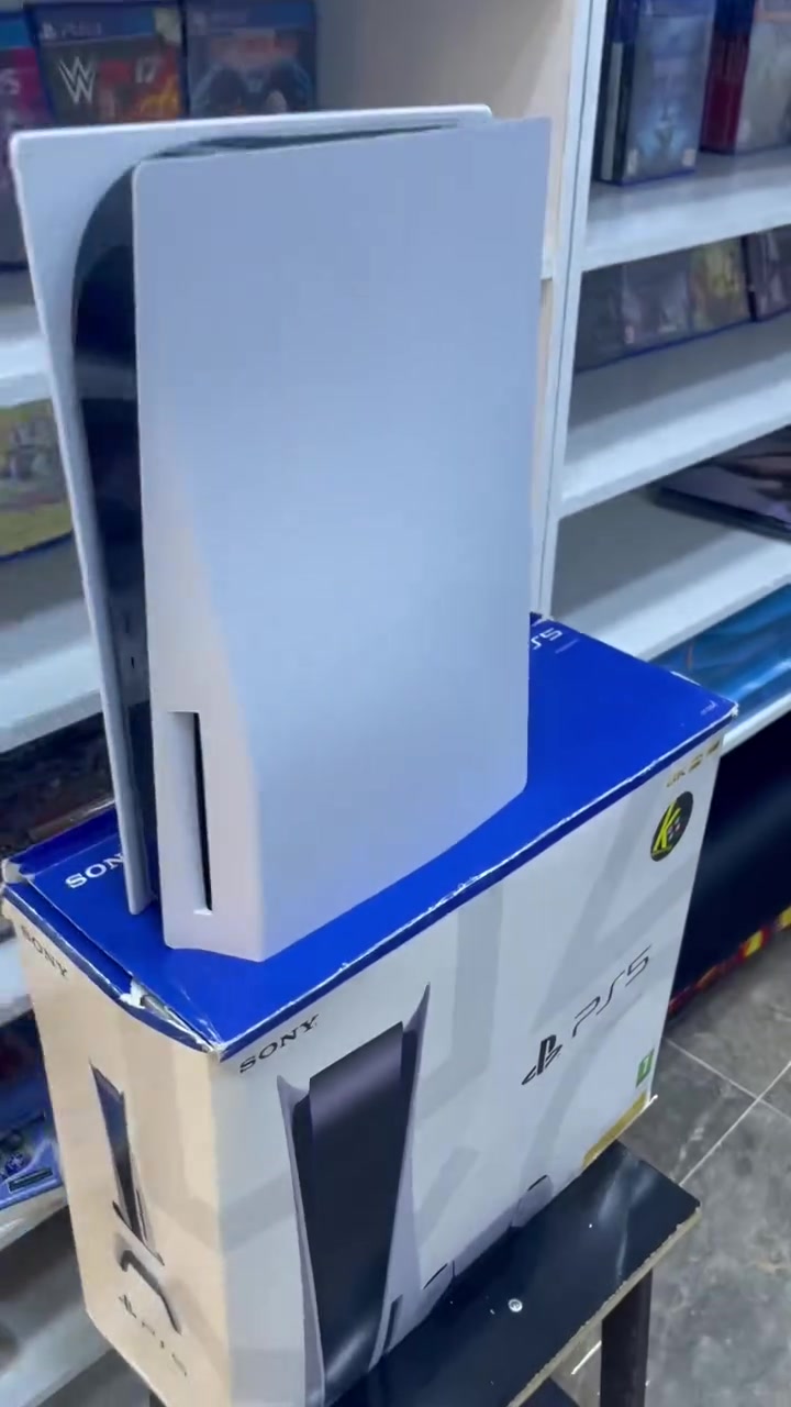***********
