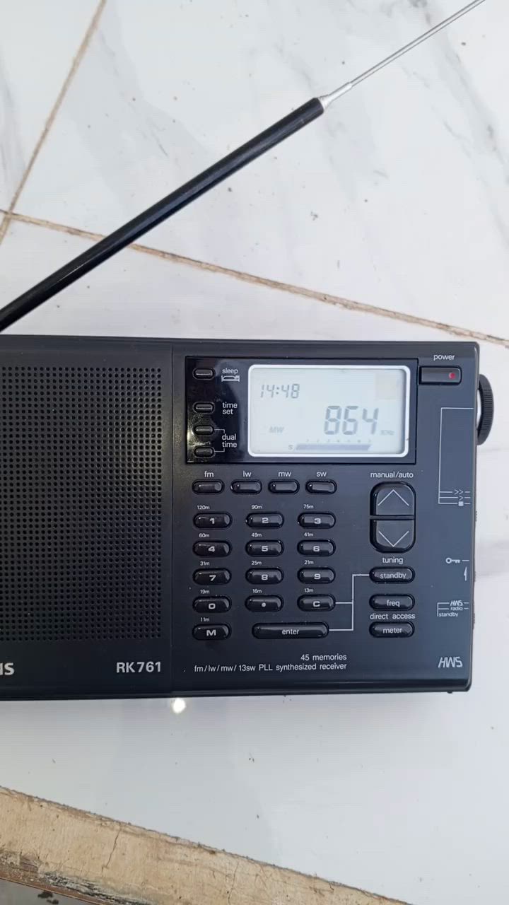 راديو سيمنس rk 761الموجات المدعومة: FM (UKW)، والموجات القصيرة (SW)، والموجات المتوسطة (MW)، والموجات الطويلة (LW) شرط مامفتوح سحب فول الفول مراوس بجهاز Sony  شعندك نزل وحسب القناعة


**إذا كنت صاحب هذا الإعلان وتريد حذفه لأي سبب، رجاءا أرسل رسالة إلى الدعم الفني**