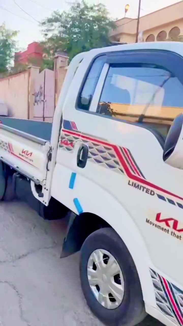 كيا حمل 2700 موديل16
رقم مسطره نينوى12 حصه كاز
محرك شرط شاصي شرط تخم تاير كله جديد
دوشمه جديد كفاله عامه من المرور وهيئه الضرائب 
للتواصل***********
