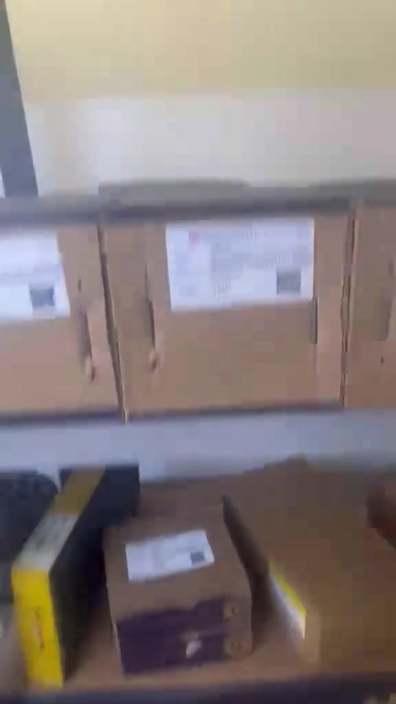 جميع اغراض الحفارات الكبيرة والصغيرة متوفر وايضا تجفيتات كامله طوبات وكاترجات و كور رولات جدد بيم اصلي بيم كيله كله متوفر لدى النجار للهيتاشي العنوان بغداد الكرادة شارع 52 
***********////***********
