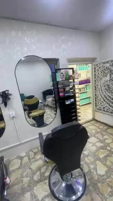 السلام عليكم صالون للبيع كامل  التفاصيل  *********** على الرقم العنوان شهداء البياع
