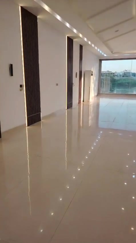 ✨ تحتاج تنظيف مرتب وسريع؟ ✨
نحن نوفر لكم عمال تنظيف محترفين للبيوت، المكاتب، والشركات 🧹✨
خدمة مضمونة، شغل نظيف، وأسعار مناسبة ✅
📞 للحجز والاستفسار: ***********
📞 ***********
