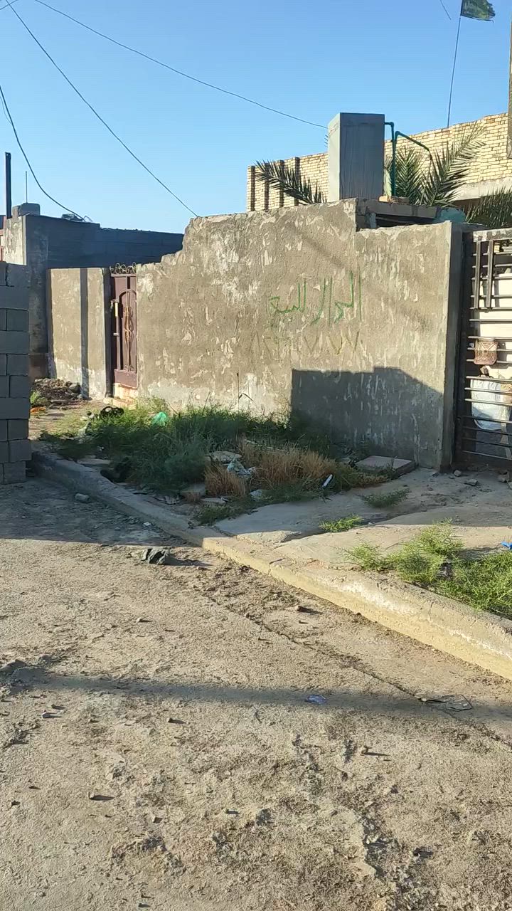 بيت للبيع سبع اقصور مساحة ٢٣٠ واجه ١٠ ونزال ٢٣ شارع عريض خدمات كامله طابوزراعي السعر٣٥ مكسوم بيتين للاستفسار ***********

