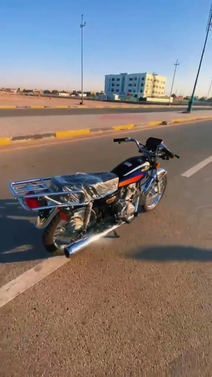 للبيع اربعه كير شلامجه 23 طالعه بل 24 دراجه جديده 
اصولي اصولي 7 اوراق انضاف 
مكان كوت حي الحكيم الاولى
سعر مليون وبيه مجال قليل
***********

