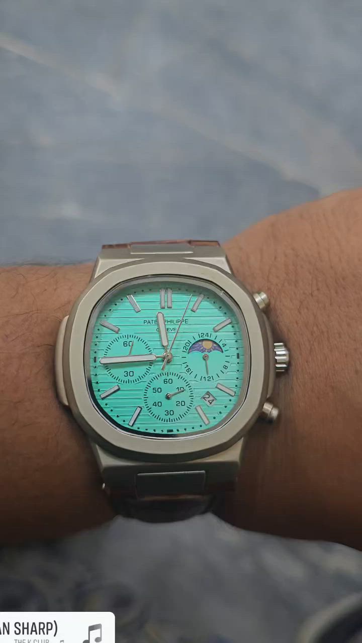 ساعة من ماركة  PATEK PHILPPE
  هندسة الأناقة والدقة
​هذه الساعة ليست مجرد إكسسوار، بل هي قطعة فنية ميكانيكية تجسد ذروة الفخامة. بتصميمها المستوحى من الأيقونات الكلاسيكية، تدمج هذه الساعة بين الجرأة في اللون والتعقيد في الأداء.جمع هذه الساعة بين الدقة السويسرية في التصميم والعصرية في اللون. إنها الساعة المثالية للرجل الذي يريد أن يجمع بين "العملية" و"الهيبة" في وقت واحد؛ فهي تليق ببدلة رسمية في اجتماع مهم، كما تضفي لمسة تميز على ملابسك الكاجوال في المساء.


**إذا كنت صاحب هذا الإعلان وتريد حذفه لأي سبب، رجاءا أرسل رسالة إلى الدعم الفني**