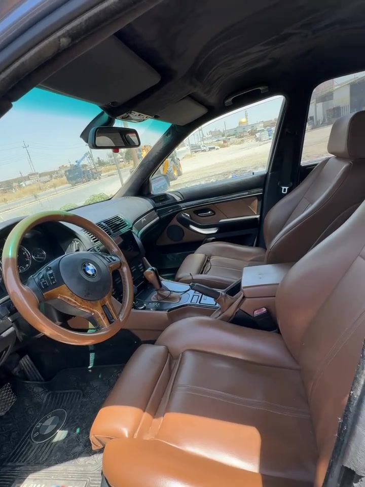 @bmw_٥٢٥
للبيع _بو فروشتن
مواصفات
تراكشن
كوشن جلدو هيتر
ئاوينه كاره بايي
جار جام ئوتو
داخلي قه يسي وسقف شامو 
گير توماتيك و سپور و عادي
مه كينه و گير به شه رت نه كرايته وه 
سياره حيزام صبوغه بوو جواني به شه رت معجون نه بيت
هه موشتيكي بيلادي ماوه ته وه به شرتي فحس كومبيوته ر
سياره دينار مصروفي نيه.جار تاييه ي لوكي له ژيره و تاخم و ده بلي تازه بوو گوراوه مالي دوسته 
***********
نرخي٩٨ورقه و مجال و ٤٣٠هزار غرامه ي له سه ره
