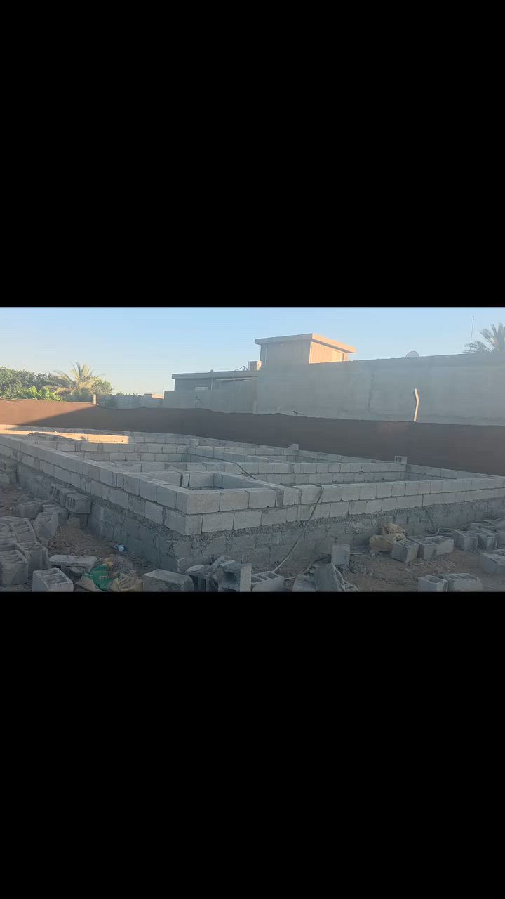رباط للبيع مساحه 130  يحتوي عله غرفه عدد2 صاله ستقبال مطبخ صحيات طرمه عنوان حولي البعنون حي الكرار سكني لاستفسار اتصل ***********@
