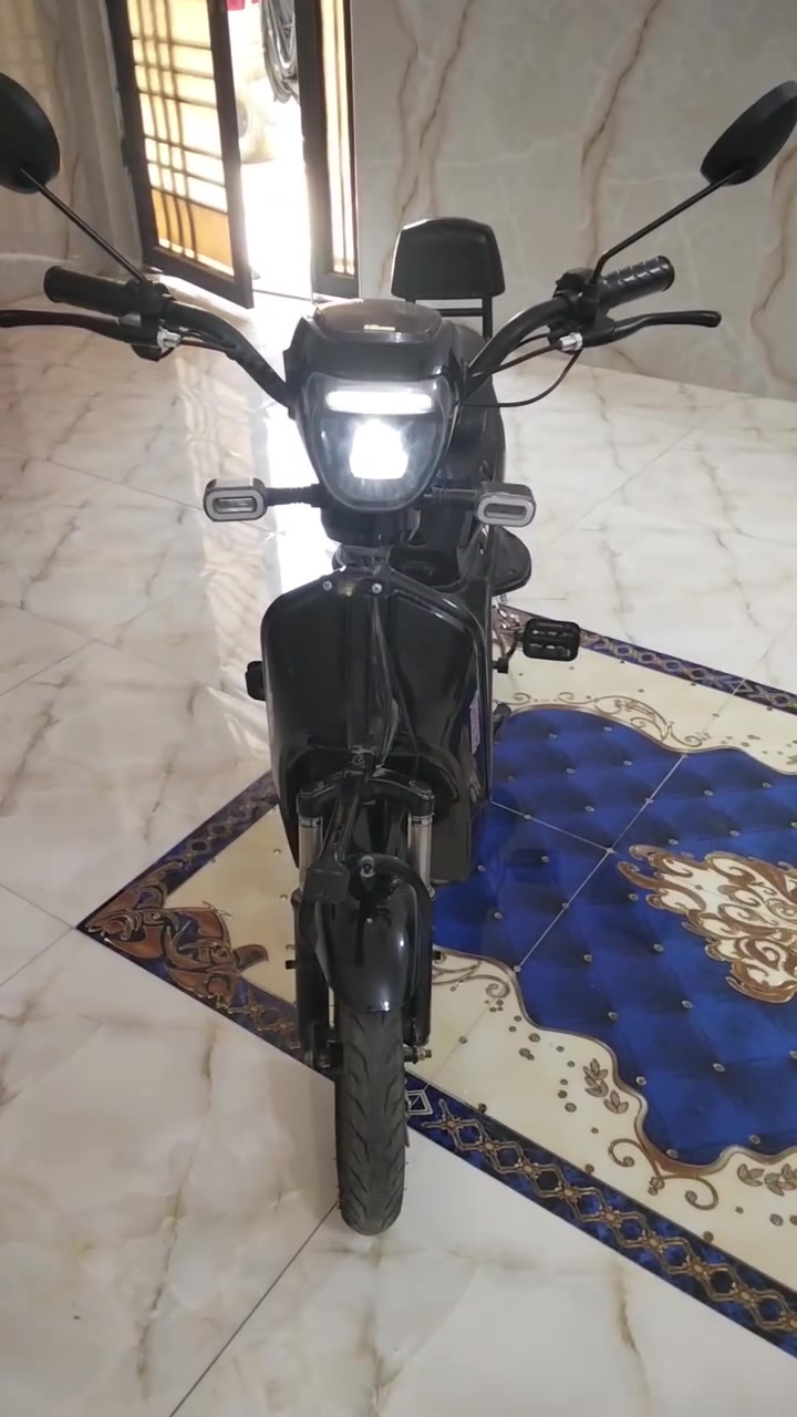 دراجه شحن للبيع ما بيها اي عطل نظافه فول شحن على الكهرباء + وياها شاحنتها كامله العنوان الناصرية اريدو خلف الكراج  السعر 350 وبيها مجال
للاستفسار الاتصال على الرقم ***********
