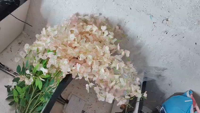 عدد وردي 19 قطعه سعر 20 الف
والبيض عدد 12 قطعه سعر 12 الف 
متوفر خدمة توصيل لجميع المحافظات العراق


**إذا كنت صاحب هذا الإعلان وتريد حذفه لأي سبب، رجاءا أرسل رسالة إلى الدعم الفني**