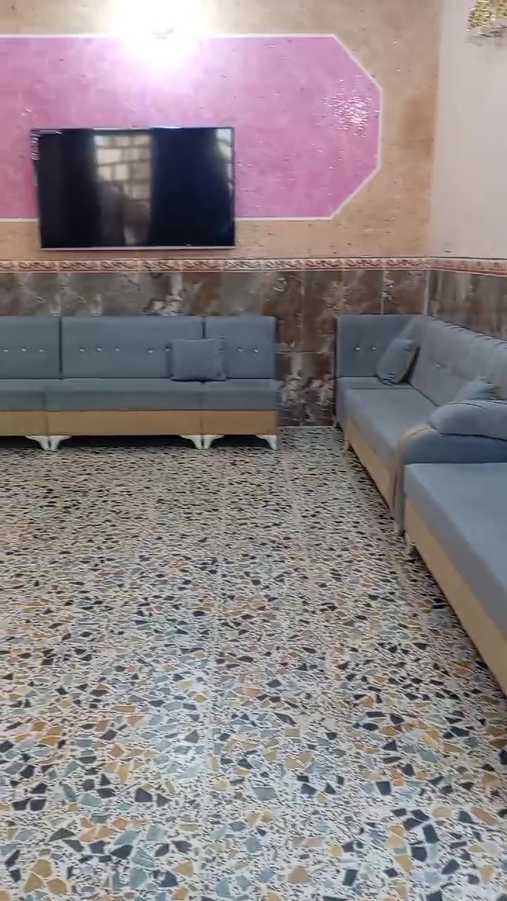 السلام عليكم ديوان عشره مقعد للبيع نضيف السعر 500 الف العنوان 6 كيلو للتواصل ***********