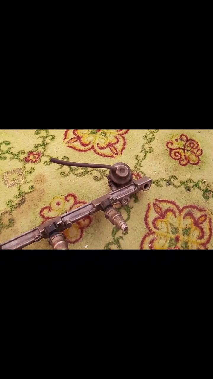 سلام عليكم مسطره نوزلات ثنين ونص 2500 شرط ماا مشتغلات حاويه عوزه فقط نوزل واحد سعره ب 80 وبيهن مجال شرط جدد.. عنواني سوق الشيوخ ***********
