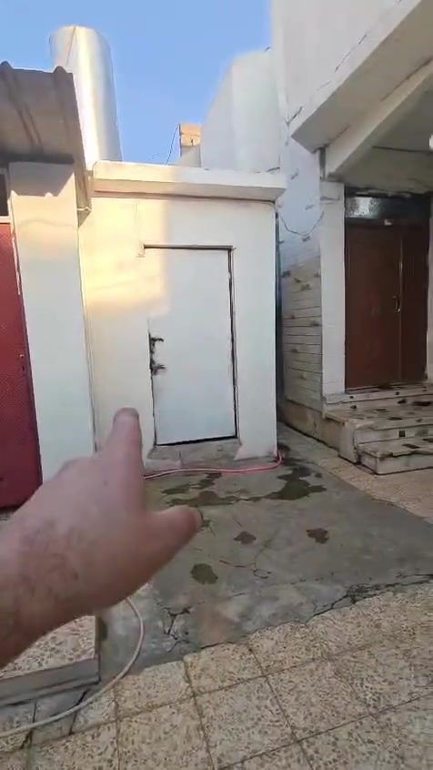 الدار للبيع مساحة ٢٠٠م
حي سومر ظهر التقاطع الثاني
للاستفسار الاتصال عل الرقم او وتساب
***********
