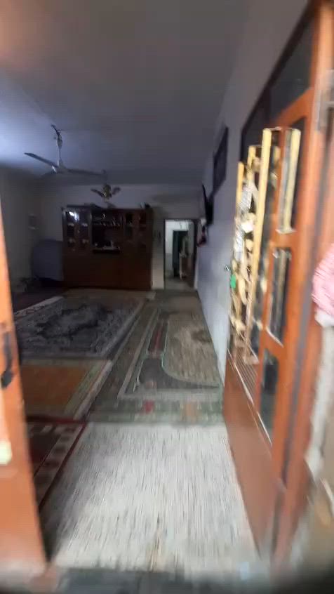 السلام عليكم للبيع طابو صرف بيت ١٠٠م واجه ٥والنزال٢٠ قاط ونص بالدوره قبل مدخل هورجب الاستفسار اتصل ***********
