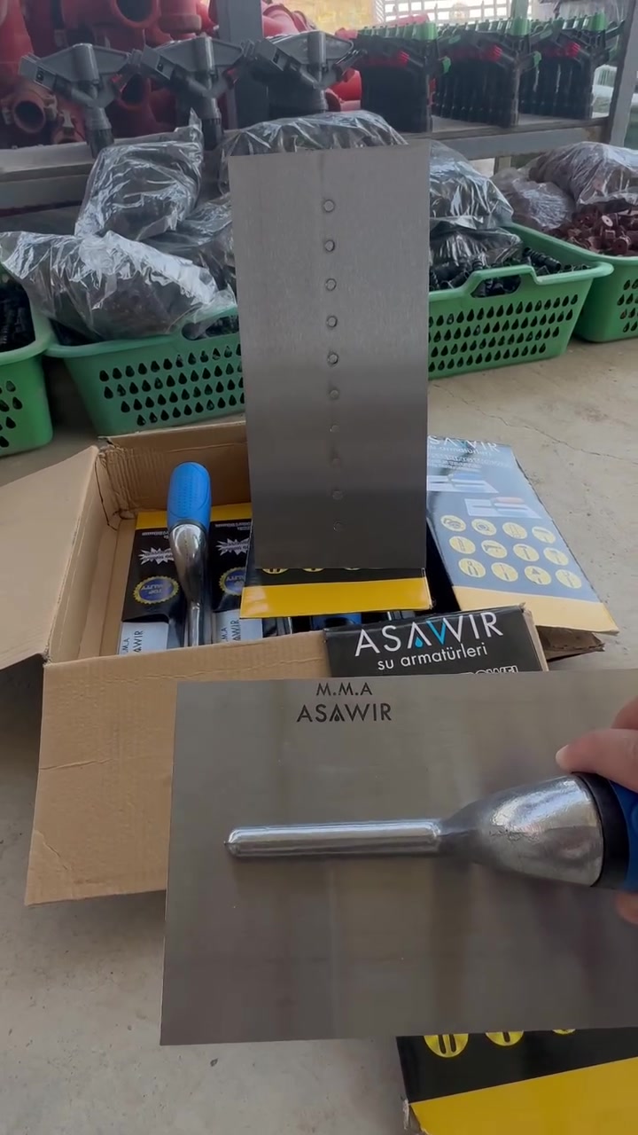 العنوان سوق الجدعه الشارع العام مقابل دور القاعده مكتب عطيه ***********
