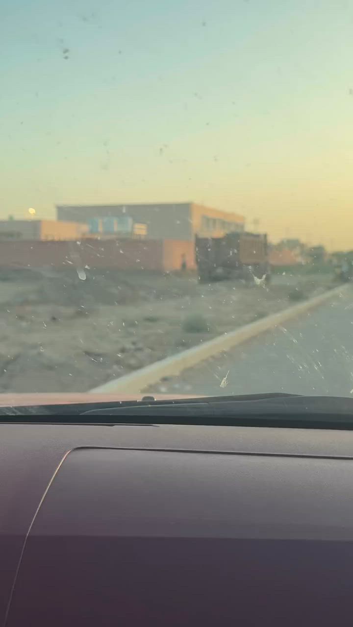 قطعه ١٠٠للبيع موقعها حي الجامعه ***********
