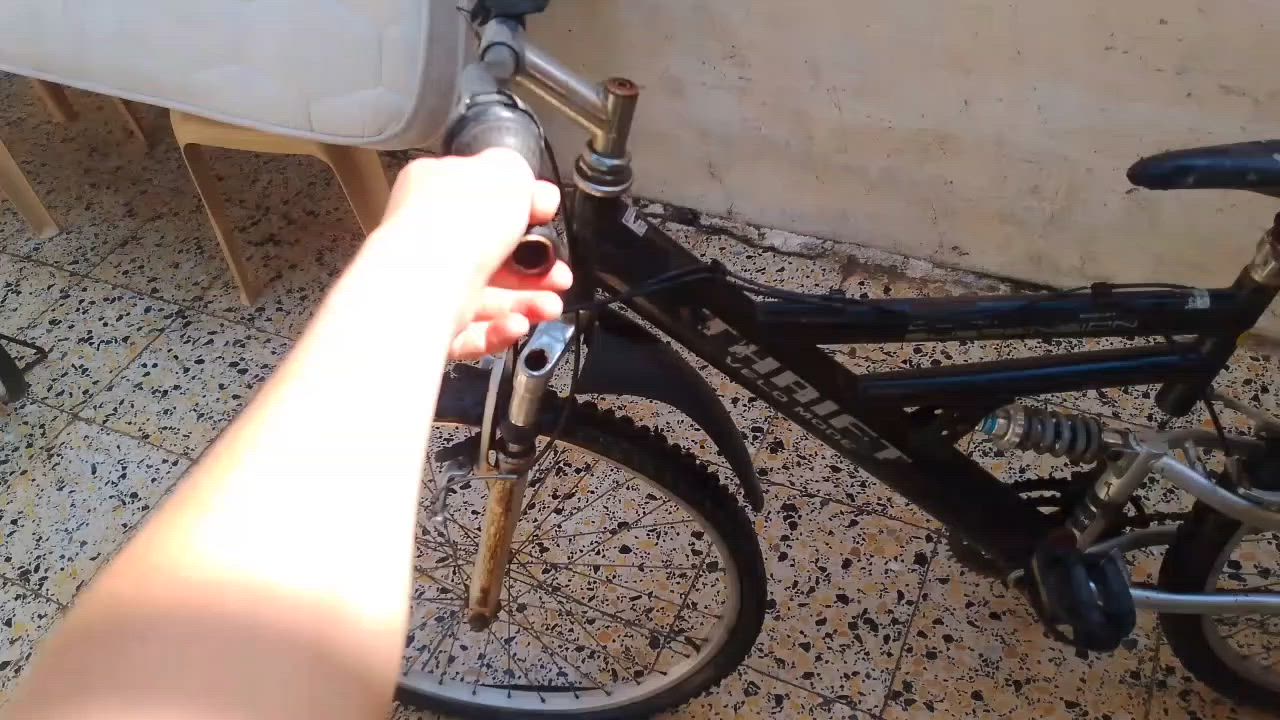 سلام عليكم بيسكل جبلي ابيعلك هو فحم في فحم سعره 40او بي مجال العنوان موصل


**إذا كنت صاحب هذا الإعلان وتريد حذفه لأي سبب، رجاءا أرسل رسالة إلى الدعم الفني**