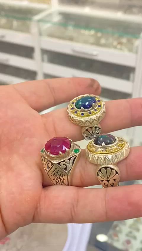 ياقوت واوبال سعر القطعه 165


**إذا كنت صاحب هذا الإعلان وتريد حذفه لأي سبب، رجاءا أرسل رسالة إلى الدعم الفني**