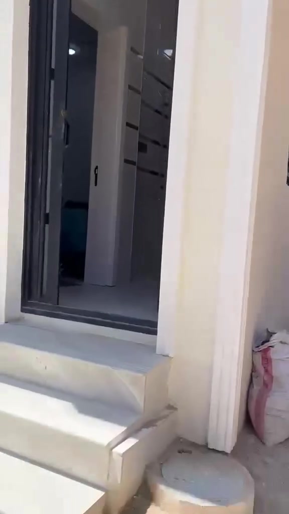 بيت للبيع ٦٥ متر
طابقين ونصف 
شارع ابو طالب نهاية الاستدارة الثانيه
جديد غير مسكون 
شارع ٨ متر 
يبعد عن ٢كيلو عن الامام الحسين عليه السلام 
وكل الخدمات متوفرة من تبليط وماء ومجاري وخط مولدة ٢٤ ساعه 
طابو زراعي باسمي
ابوعلي للاستفسار 
***********
