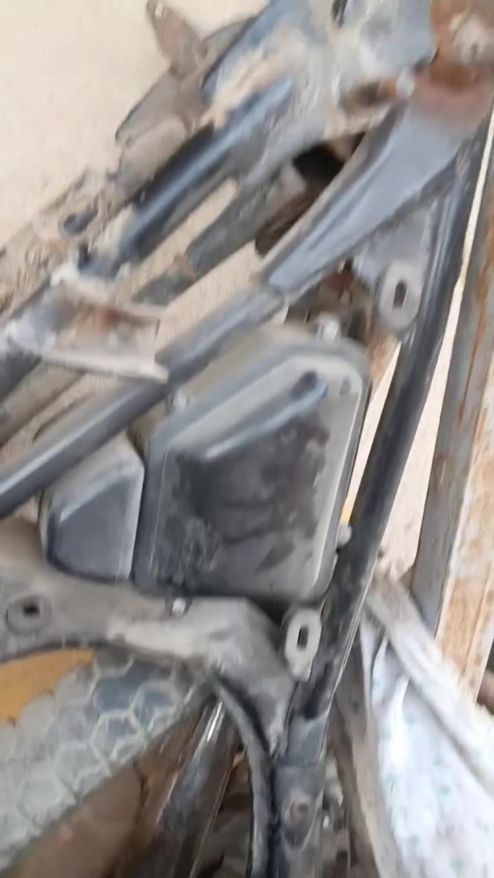 غراض دراجه ايراني غراض تفصيخ كل شي وسعره المكان البصره الجزيره اليوبه الرقم ***********
