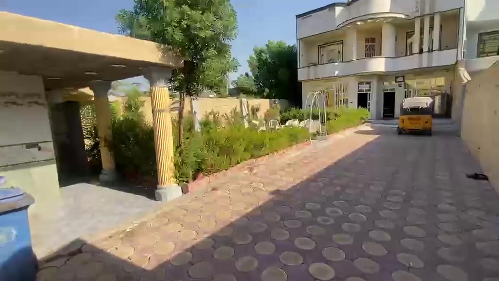 بيت للبيع العنوان بوب الشام قريب ع شارع العام بالمدخل مال السوك
طابو ملك صرف المساحه 600

الطابق الارضي استقبال ومظيف وحولي وغرفتين وخدمات

الطابق الثاني 5 غرف نوم وحولي وخدمات

اضافه الى شبكة اسيا 

راتب سنوية 7 ملايين 

عقد 50 سنه 

السعر 900 وبي مجال 

للحجز والاستفسار واتساب فقط 

***********
