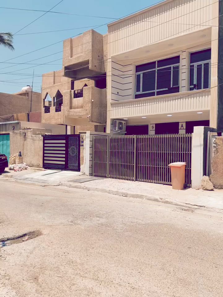 بيت ٢٠٠متر بالمواصلات قبل ثانوية كنانه للبيع الطابق الاول ٢منام وصاله والطابق الثاني ٣منام استفسار اكثر ☎️***********
