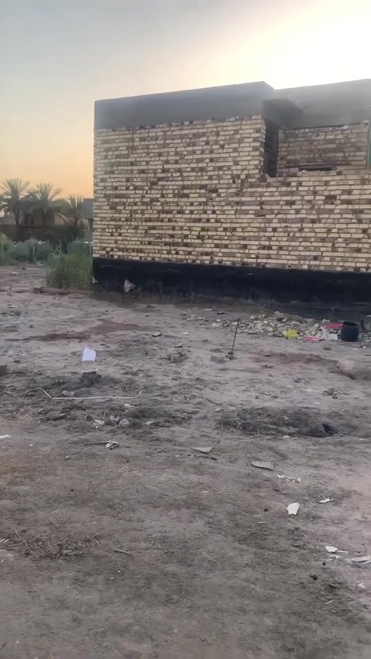 متوفره قطعه ارض  طابو زراعي سهم باسمي 140 متر واجهيه 10 نزال 14 
العنوان الحله حي الجزائر مقابل مستشفى مرجان. شارع خزان الماء.  
السعر 48 مليون 
للاستفسار الاتصال على هذا الرقم ‏‪***********‬‏
