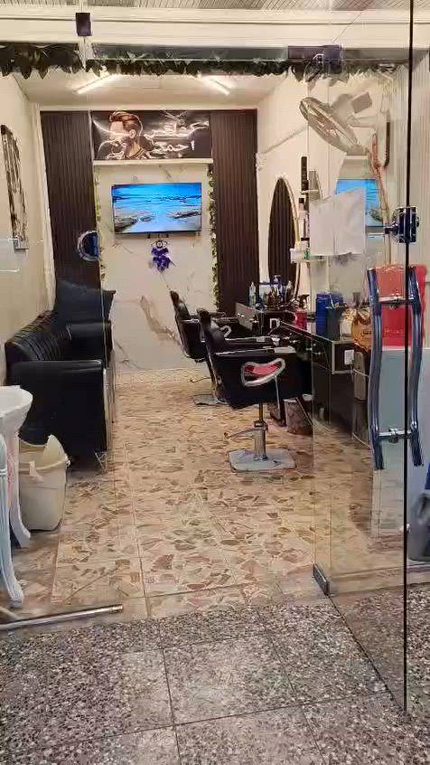 محل حلاقة للبيع مع كامل المستلزمات/العنوان اميمة شارع الشباب
***********‬‏ اتصال
‏***********‬‏ واتساب
