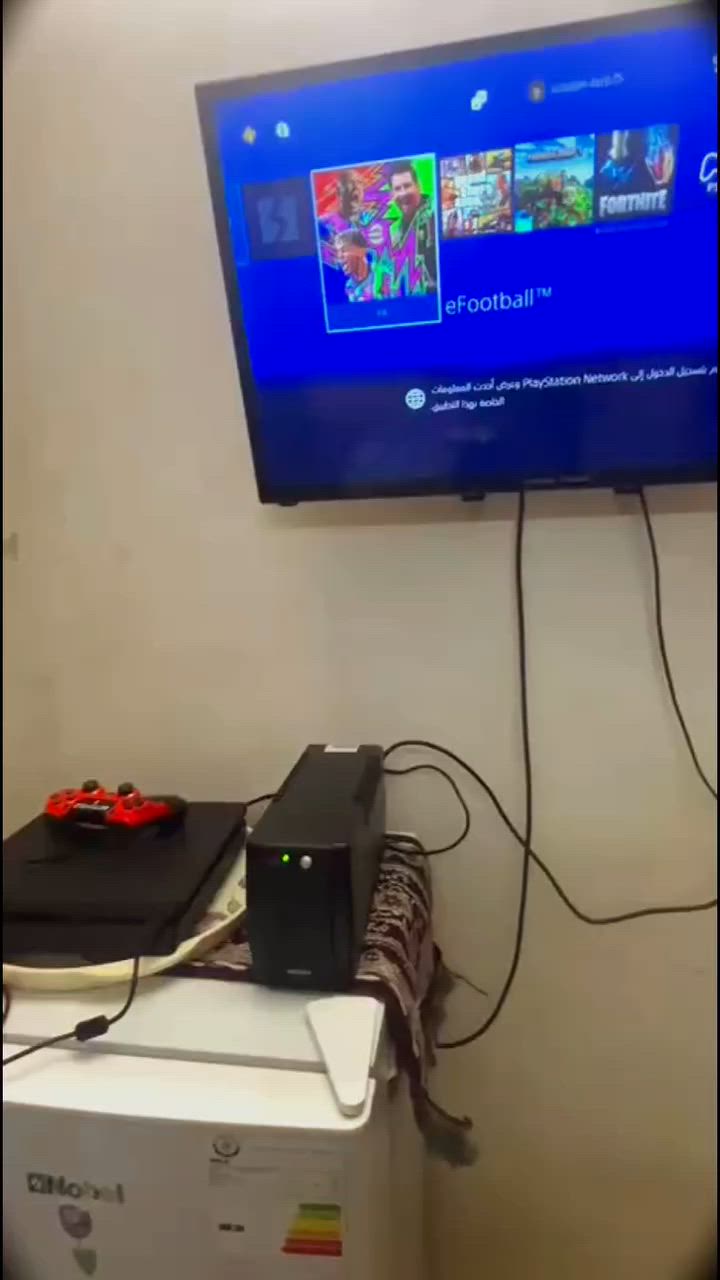 بلاي ستيشن فور 4 سلم أصلي
‏يدات 2 اصليات 
‏يو بي إس أصلي 8 ساعات 
‏مكاني بغداد الطوبجي 
‏رقمي *********** بي واتساب هم
