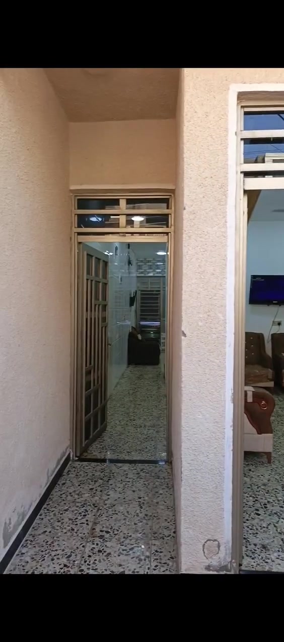 للبيع بيت زراعي بناء حديث مكان الشعب حي المهندسين مساحه ١٠٠م السعر ٨٥ ‏‪***********‬‏ اتصل على رقم الشرايه
