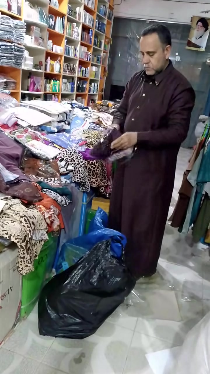السلام عليكم 
توفرت ملابس صيفية وجبه جديده 
الرقم ***********
العنوان ـ بابل ـ سده الهنديه ـ حي البكر ـ قرب مدرسه عصر الذهبي الابتدائيه
