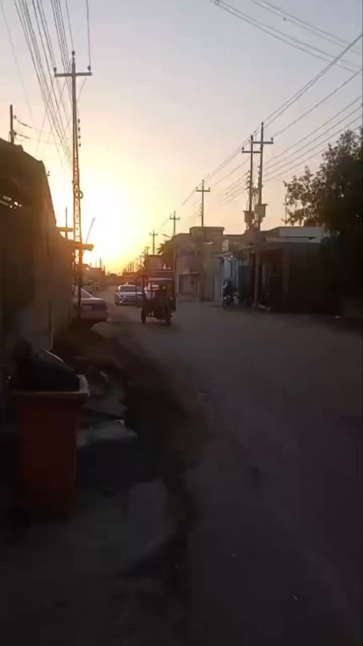 ( يالله) دار للبيع 🛑 ابي الخصيب خلف سوك منطقه بلد سلطان 🗺️ مجاور السوق 💯 مساحه 132 متر 
جنس العقار 📝 طابو صرف ملك عرصه 
موقع ممتاز جداً 🛑 
يحتوي على 2 غرف نوم صاله ديوانيه حمامات خارجي وداخلي+ مطبخ 
للستفسار الاتصال *********** 📞
