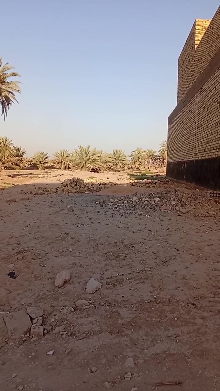 السلام عليكم قطعه للبيع مساحه 150 م زراعي 25سند بنزلت ابو حمد جوه موقع اقرب نقطه حسينية قائم ال محمد بيع مستعجل باقي التفاصيل على خاص او الاتصال ***********
