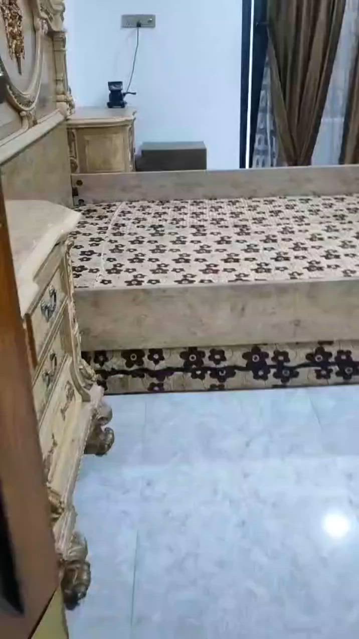السلام عليكم
للبيع 
الغرفه البيضه سعرها 750الف ،
الغرفه الثانيه المصريه سعرها  1,000,000 
ثريات المروحه سعرهن الوحده 75الف ،
الثريه الكبيره سعرها 100 الف  .


**إذا كنت صاحب هذا الإعلان وتريد حذفه لأي سبب، رجاءا أرسل رسالة إلى الدعم الفني**