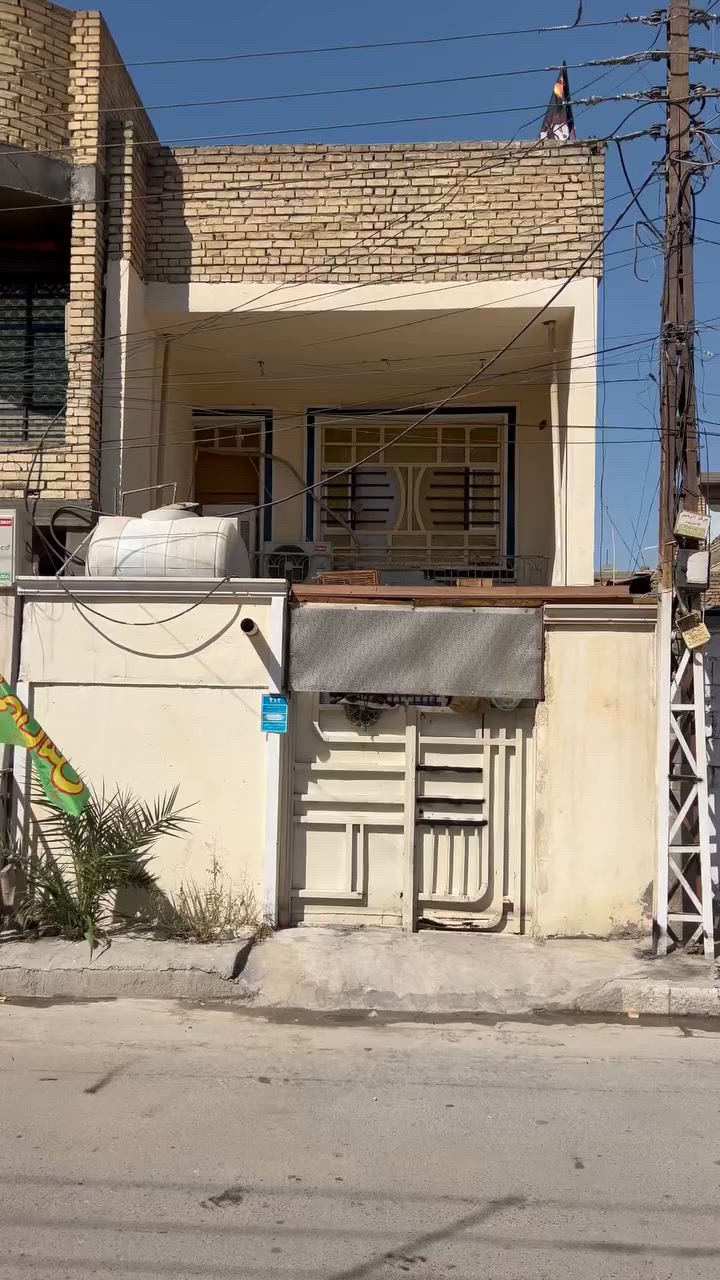 سلام عليكم بيت مساحه ١٠٠م طابو صرف البيت طابقين ونص يحتوي ع ٥ غرف كفاءات العبيدي قرب المستوصف الكفاءات  للستفسار ***********هـ
