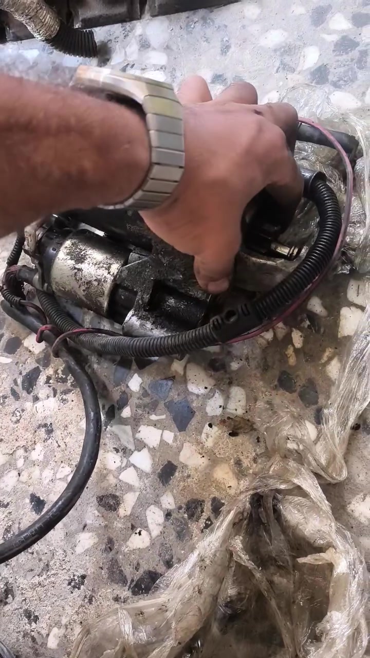 السلام عليكم
مجموعه اغراض اودي A6 2.0 TFSİ
اي واحد يحتاج شي منهن يتواصل واتساب على الرقم ***********
مكاني بالحله و كلهن على الفحص جدد اصلي  حاويه
