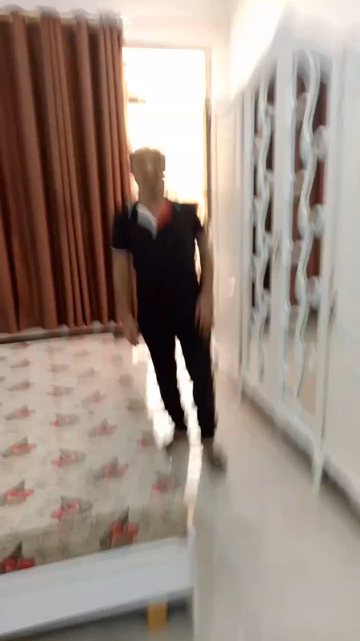نجار لفتح وشد جميع انواع الغرف العراقية والتركيه والماليزيه وصيانتها وصبغ الابواب الخشبيه والجراجيب ونقل الأثاث ***********. بغداد
