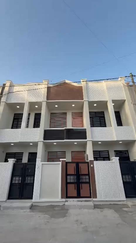 هذا نموذج للبيت بمساحه 56.6 بالحريه الجمعيات مجاور تانكي الماء القديم بيت زيرو معروض بسعر 180مليون 
اتصال***********

